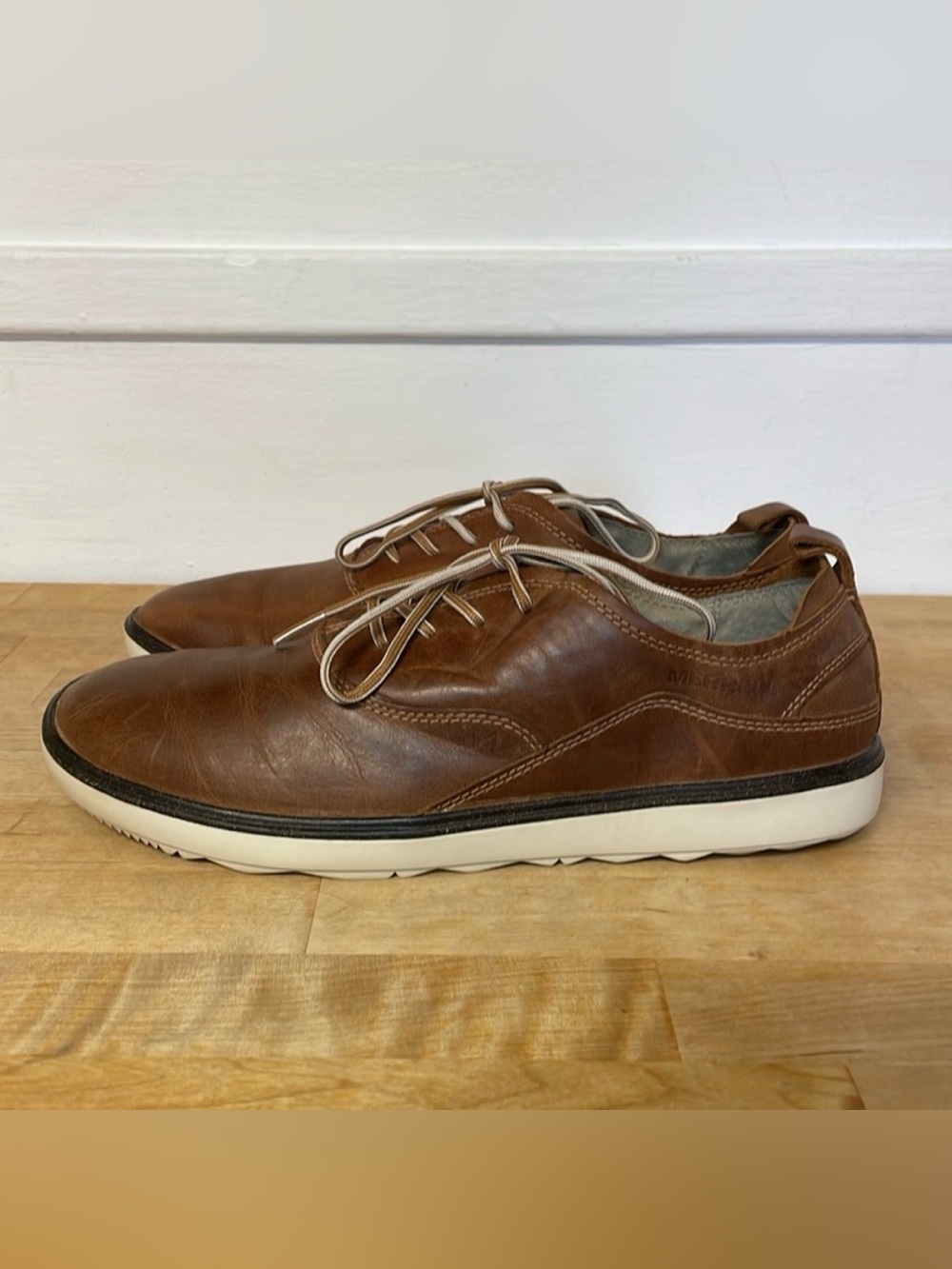 Merrell Around Town lace up brown leather casual dress shoes women’s size 10